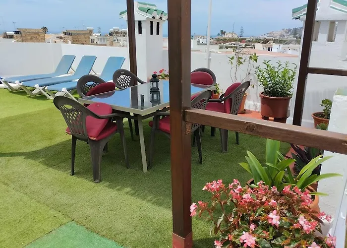 Casa Con Terraza Privada Ferienhaus Nerja